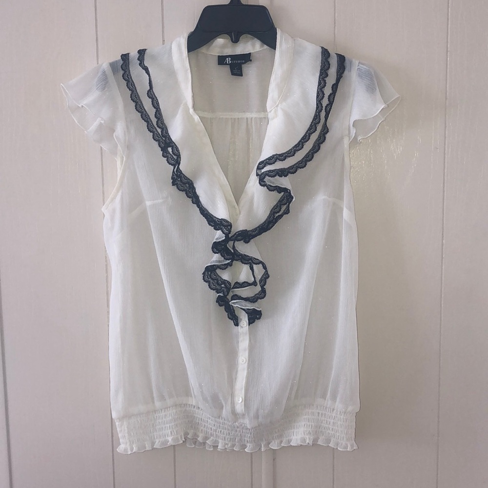 Used AB Studio L short sleeve top